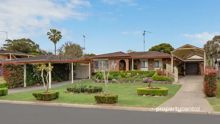 12 Titania Place, Cranebrook NSW 2749
