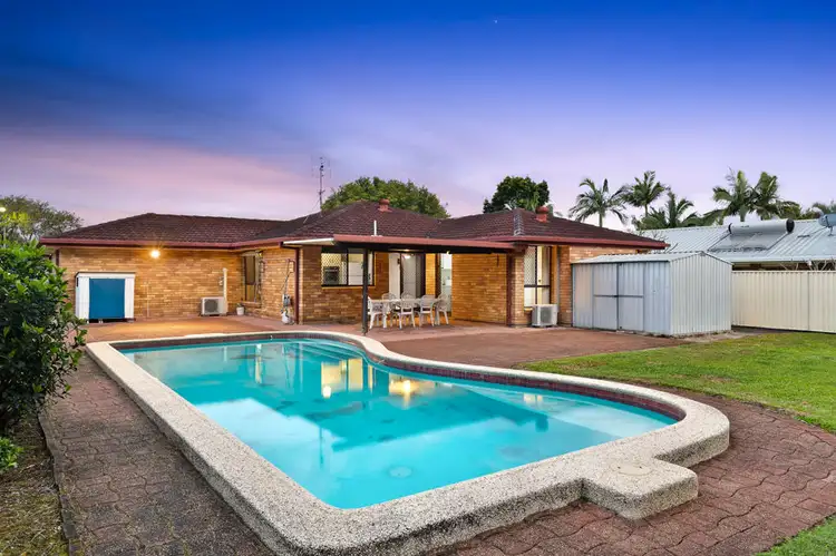 19 Lancelin Drive, Mermaid Waters QLD 4218