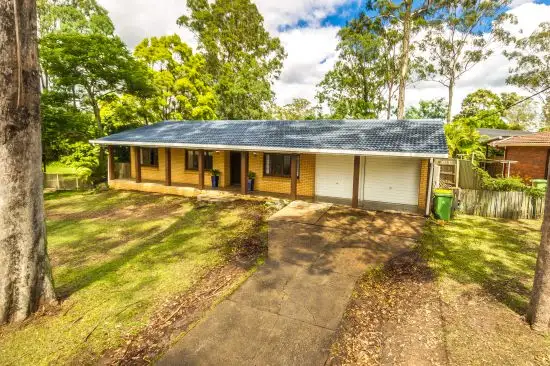 13 Mona Vale Way, Petrie QLD 4502