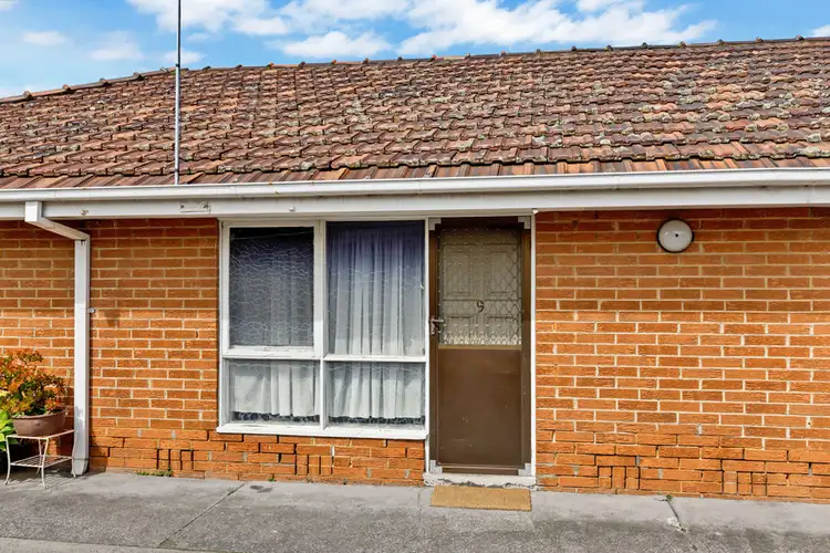 Main view of Homely apartment listing, 9/6 Garnet Street, Brunswick VIC 3056