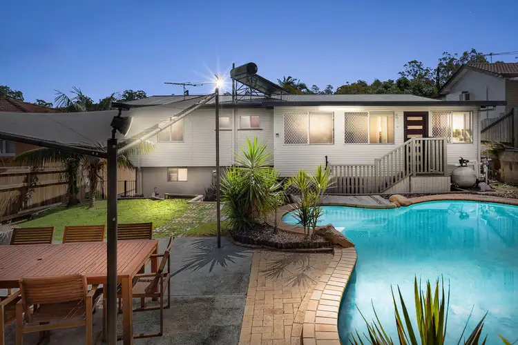 25 Ferny Way, Ferny Hills QLD 4055