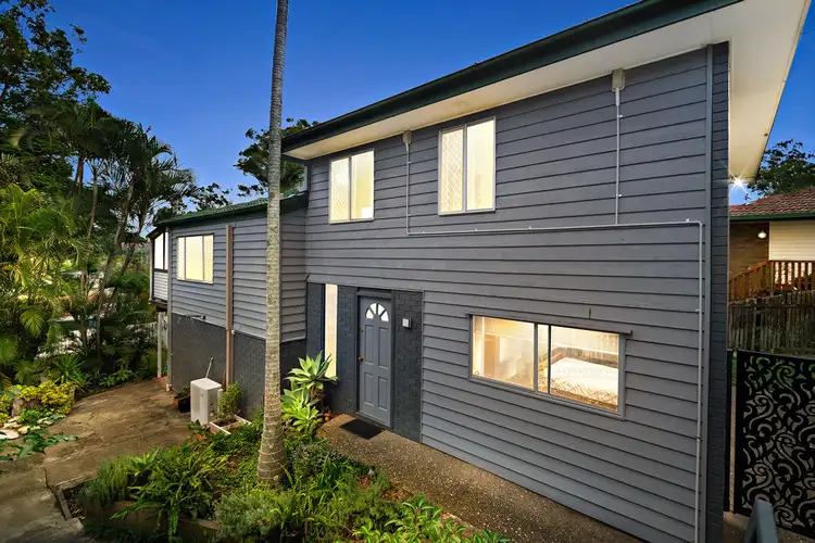 77 Plucks Road, Arana Hills QLD 4054