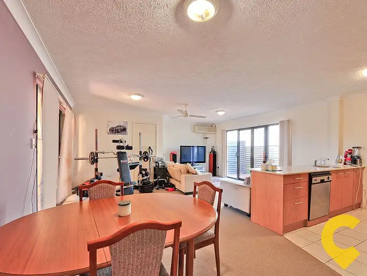 Sixth view of Homely unit listing, 4/10 Amelia Street, Coorparoo QLD 4151