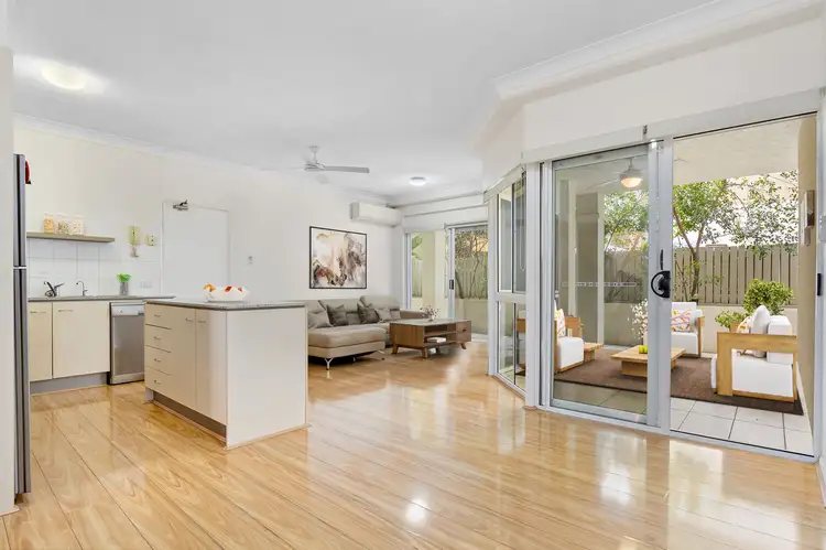 Third view of Homely apartment listing, 3/41 Racecourse Road, Hamilton QLD 4007