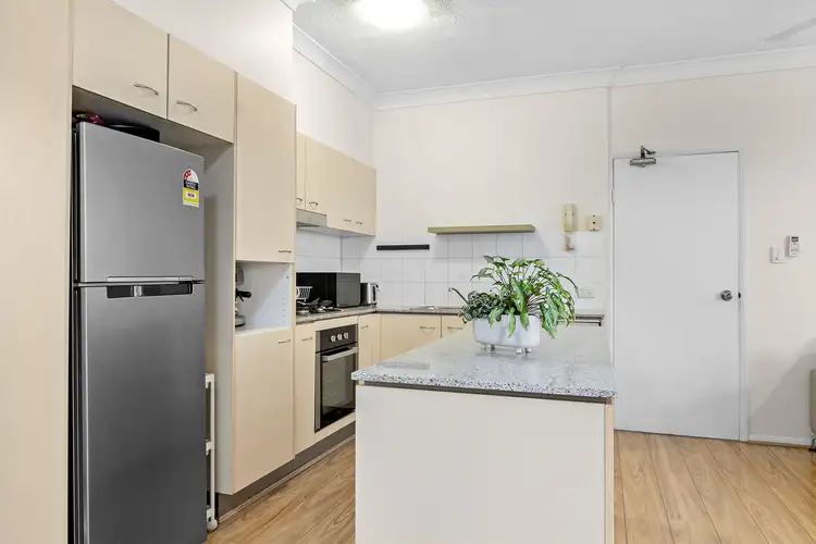 Sixth view of Homely apartment listing, 3/41 Racecourse Road, Hamilton QLD 4007