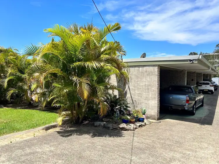 1/6 Corambara Crescent, Toormina NSW 2452