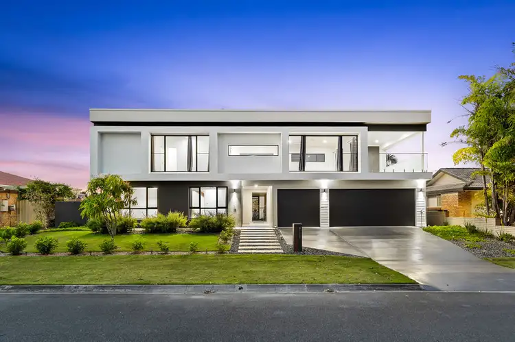 3 Nicolson Court, Mermaid Waters QLD 4218
