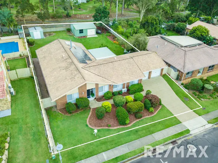 24 Oakmont Crescent, Albany Creek QLD 4035