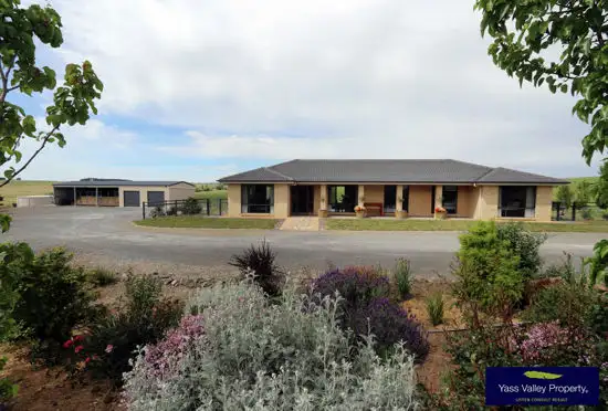 6 Kitty's Creek Road, Yass NSW 2582