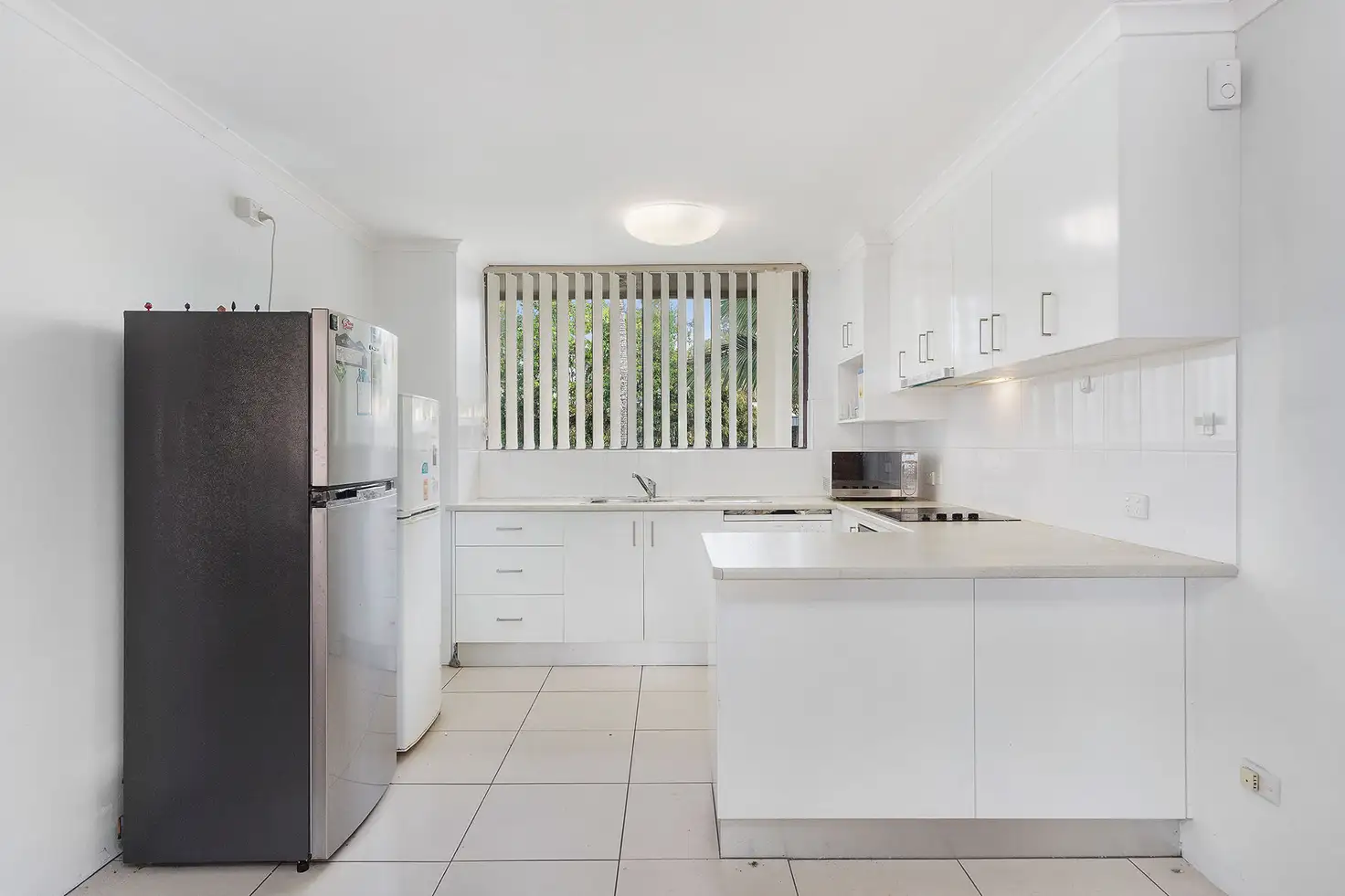 Main view of Homely apartment listing, 4/141 Central Avenue, Indooroopilly QLD 4068