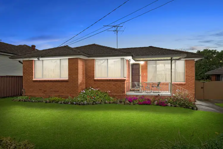 4 Gwydir Street, Greystanes NSW 2145