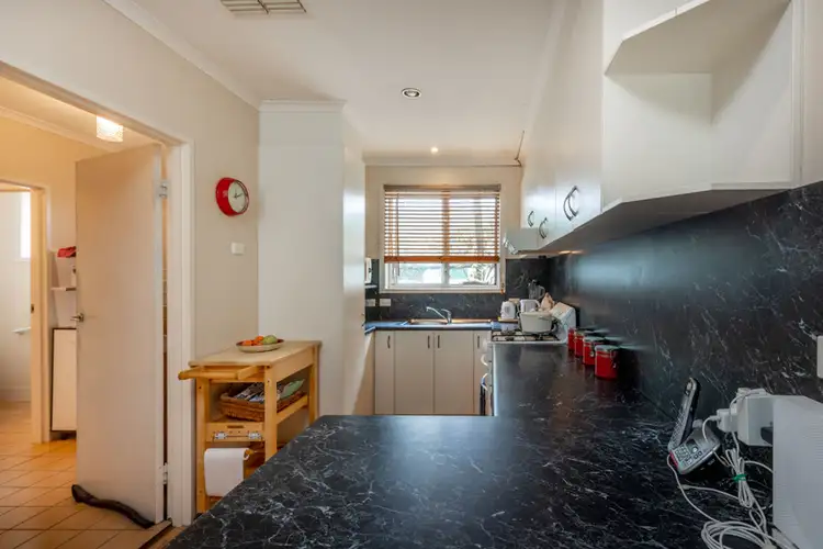 Fifth view of Homely unit listing, 1/484 Douglas Rd, Lavington NSW 2641
