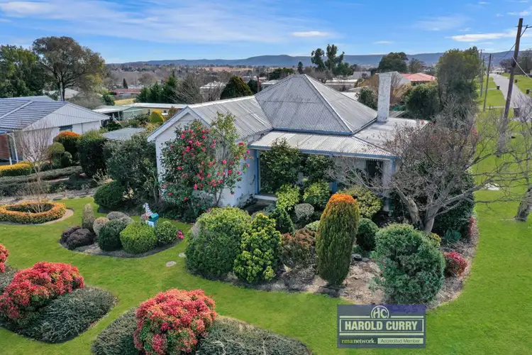 90 Martin Street, Tenterfield NSW 2372
