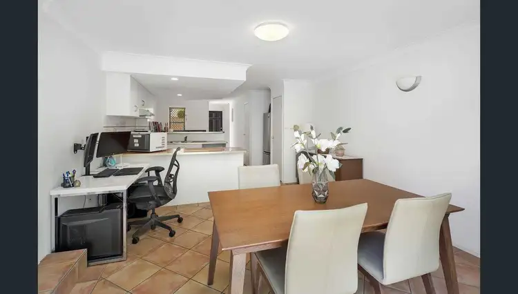 2/30 MacDonell Street, Toowong QLD 4066