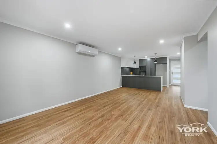 Fifth view of Homely unit listing, 2/31 Devine Street, Harristown QLD 4350