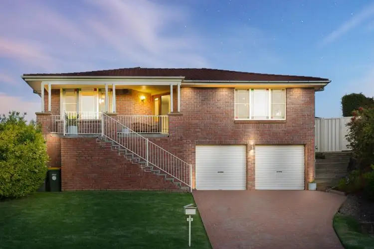 15 Yangtze Place, Kearns NSW 2558