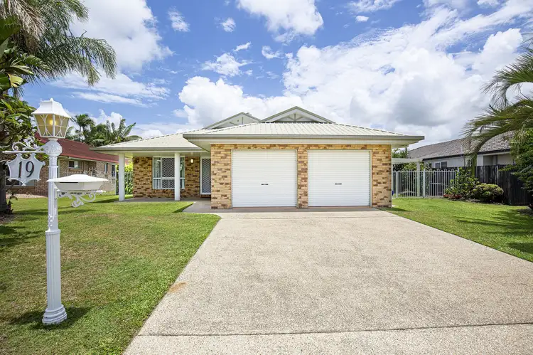 19 Border Street, Glenella QLD 4740