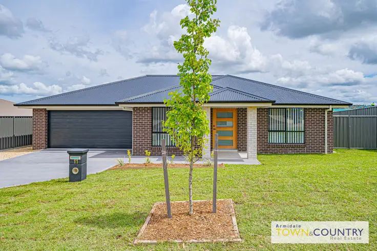 Main view of Homely house listing, 8 Bruce Close, Armidale NSW 2350