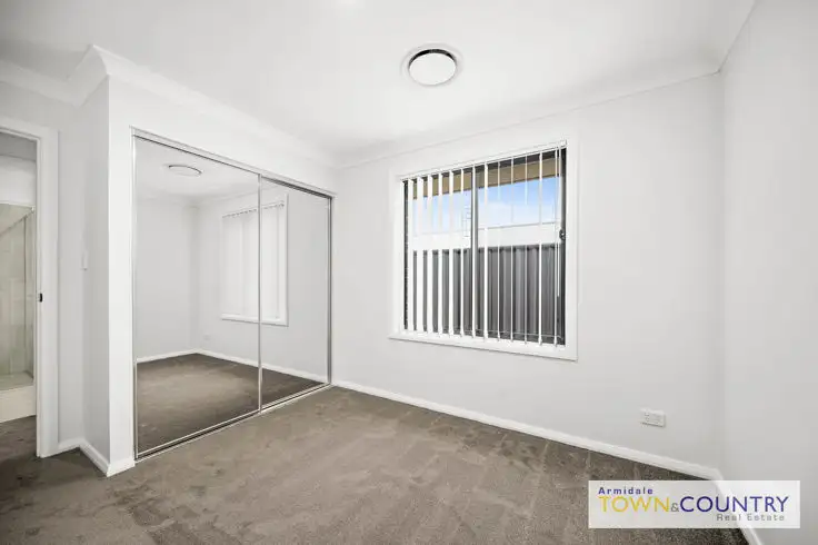 Sixth view of Homely house listing, 8 Bruce Close, Armidale NSW 2350