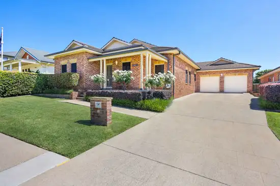 Main view of Homely house listing, 10 The Heights, Tamworth NSW 2340