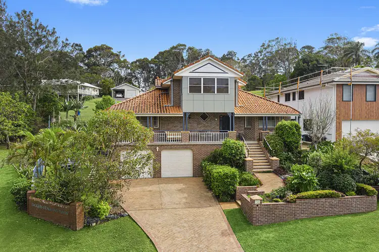 1 Diggers Headland Pl, Coffs Harbour NSW 2450