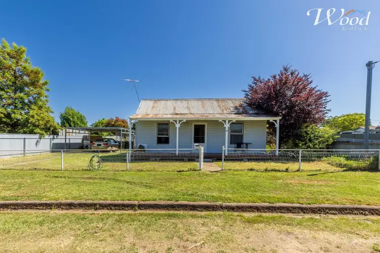 24 Day St, Henty NSW 2658