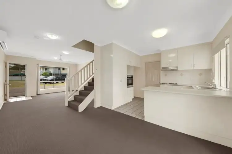 Third view of Homely unit listing, 6/7 Pacific Court, Kin Kora QLD 4680