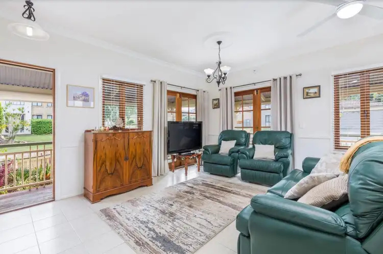 2 Bingeringo Pl, Forest Lake QLD 4078