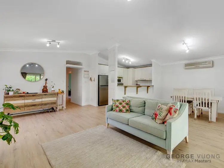 9 Maidenhair Ct, Forest Lake QLD 4078