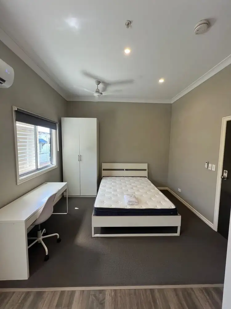 8/25 Park Road West, Dutton Park QLD 4102