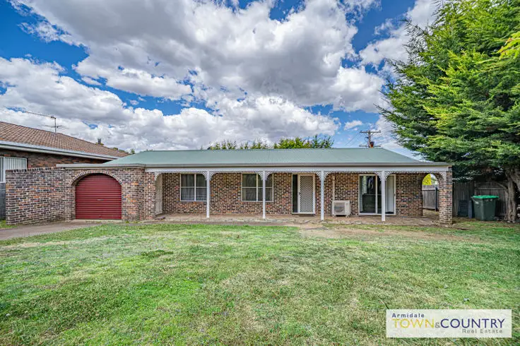 1 Stewart Crescent, Armidale NSW 2350