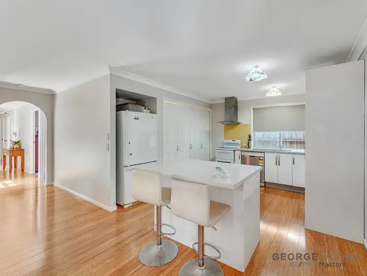 12 Oldbury Pl, Forest Lake QLD 4078