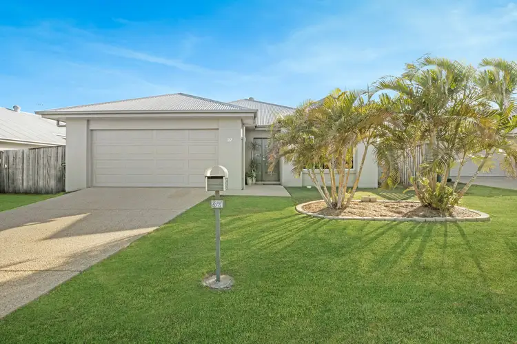 37 Coogee Terrace, Blacks Beach QLD 4740