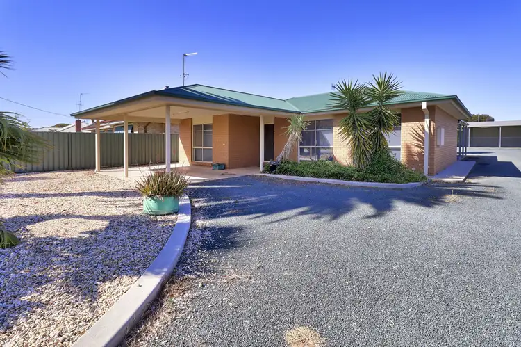 411 Henry Street, Deniliquin NSW 2710