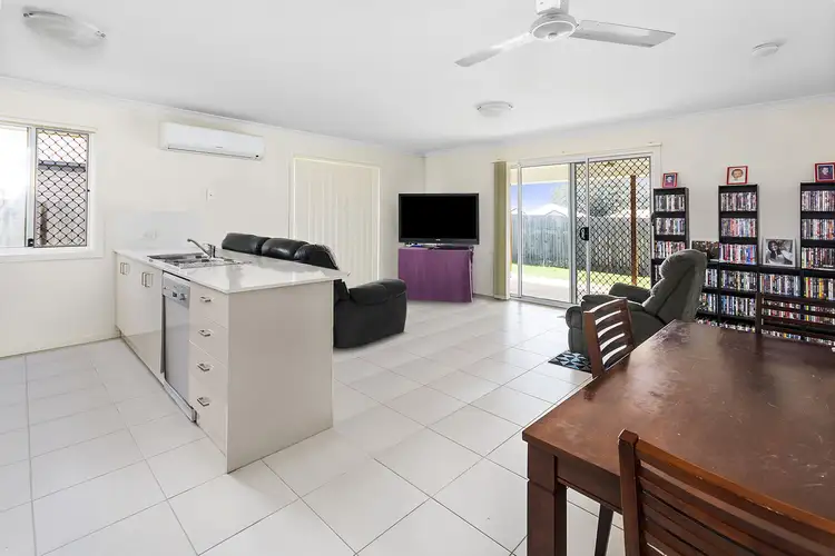 12 Farrer Street, Cranley QLD 4350