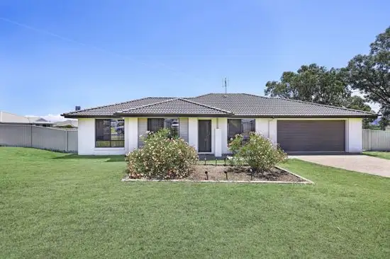 Main view of Homely house listing, 15 Mckinlay Place, Tamworth NSW 2340