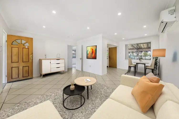 8 Adrian Pl, Greystanes NSW 2145