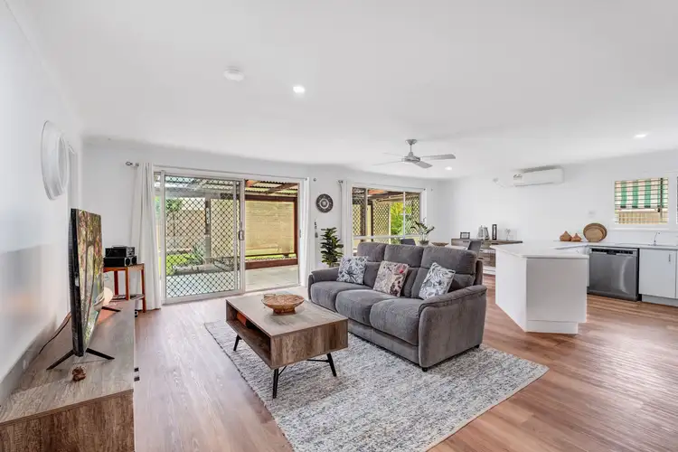 Fifth view of Homely house listing, 2/1 Parkvista Court, Burnside QLD 4560
