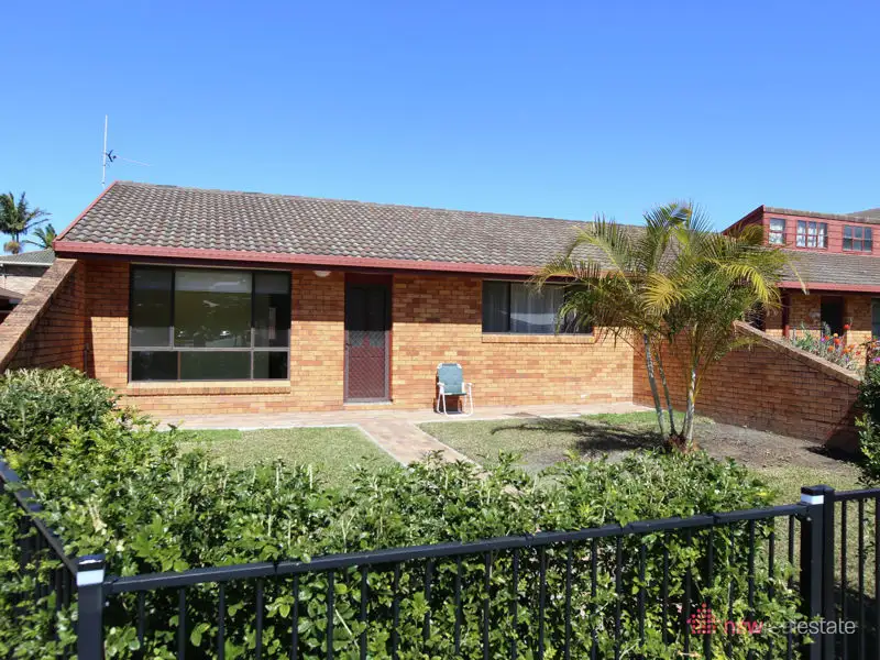 Main view of Homely villa listing, 3/34-36 Karuah Avenue, Coffs Harbour NSW 2450