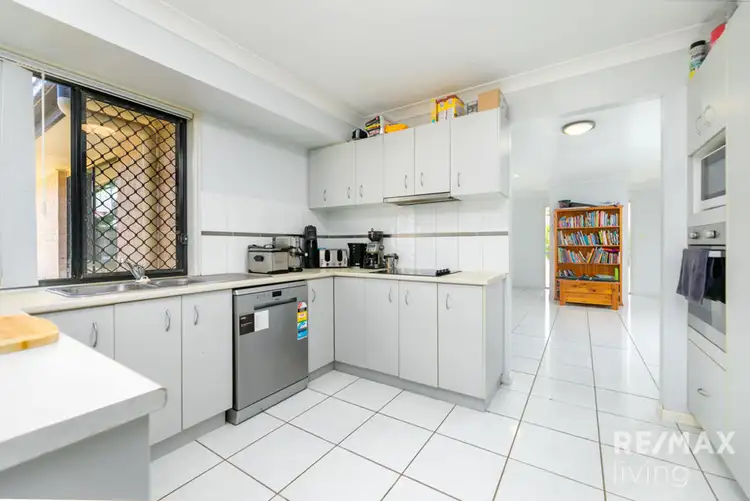 Fifth view of Homely house listing, 10 Miriam Court, Woolmar QLD 4515