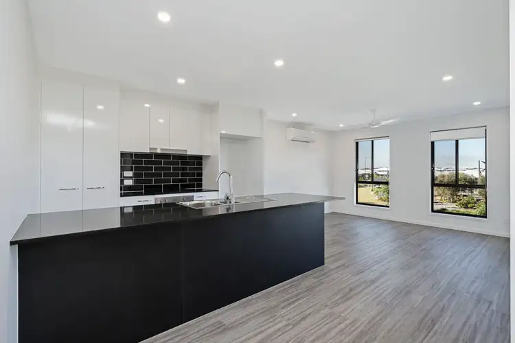 Second view of Homely house listing, 6 Burnet Circuit, Baringa QLD 4551