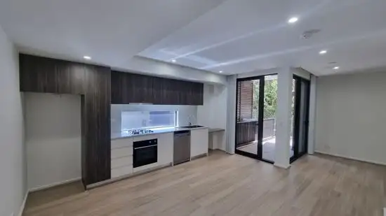 102/147 New Canterbury Road