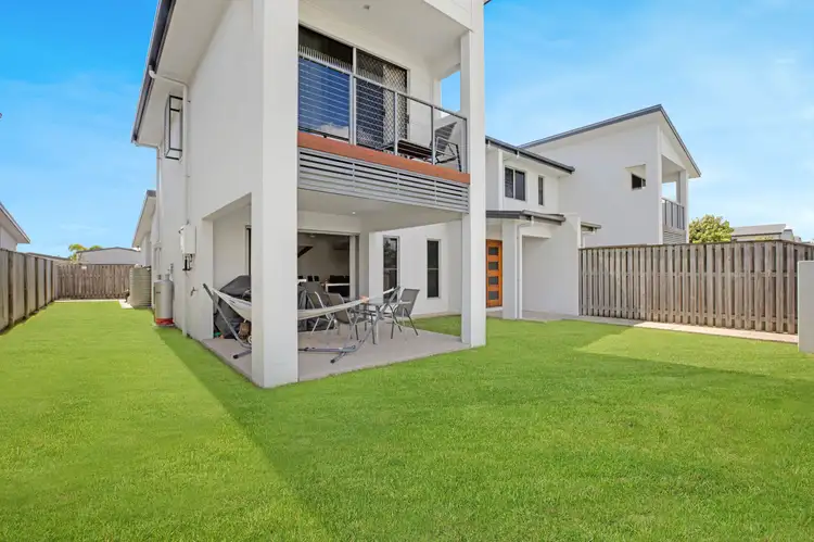 12 Surrey Court, Ooralea QLD 4740