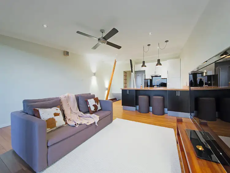 Fifth view of Homely unit listing, 2/11 Arnold Street, Manly QLD 4179