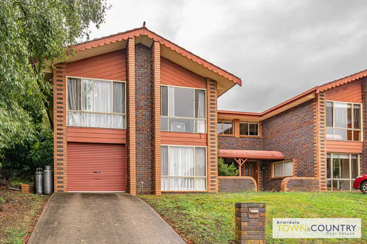 2/16 Napier Court, Armidale NSW 2350