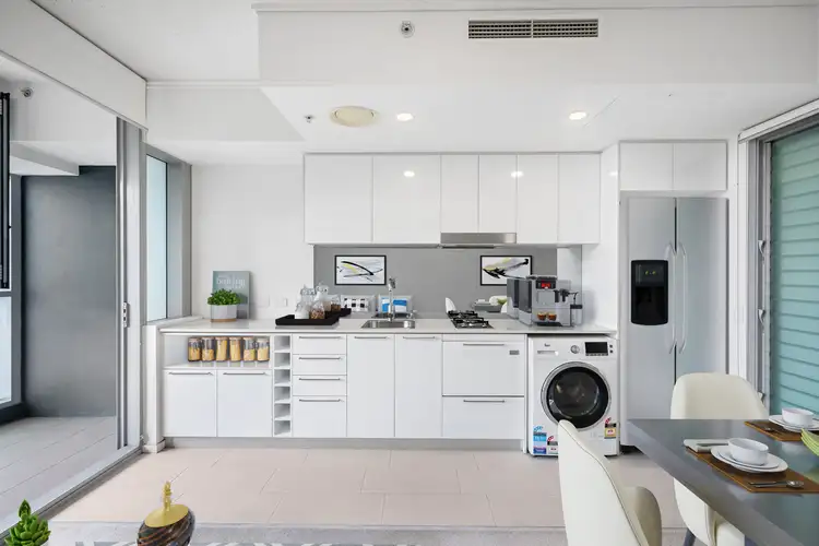 Third view of Homely unit listing, 10505/8 Harbour Road, Hamilton QLD 4007