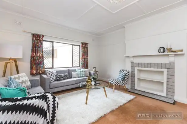 Main view of Homely unit listing, 2/41 Wrightson Avenue, Bar Beach NSW 2300