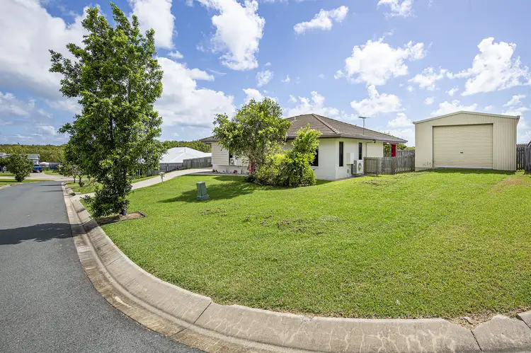 Second view of Homely house listing, 7 Highcrest Court, Bucasia QLD 4750