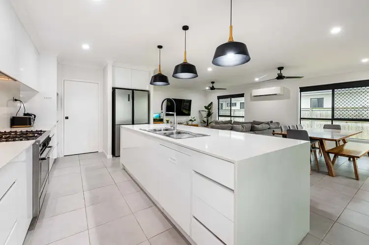 Sixth view of Homely house listing, 31 Froghollow Drive, Ooralea QLD 4740