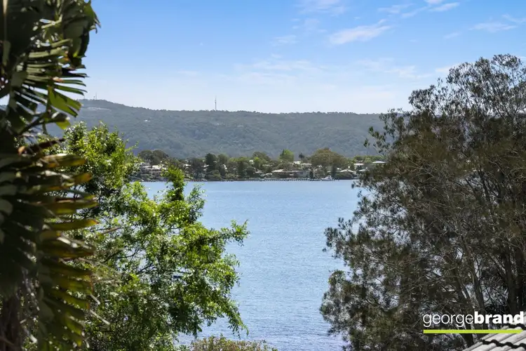 3A Merindah Avenue, Green Point NSW 2251